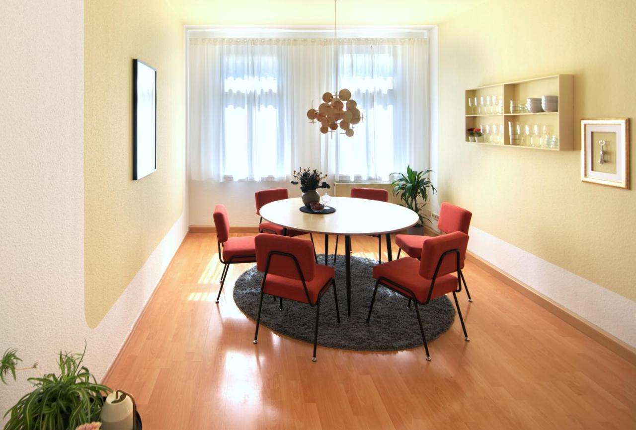 Vonbehling Boutique Apartment Mit 65Zoll Tv Und Designerstuecken Halle  Exteriér fotografie