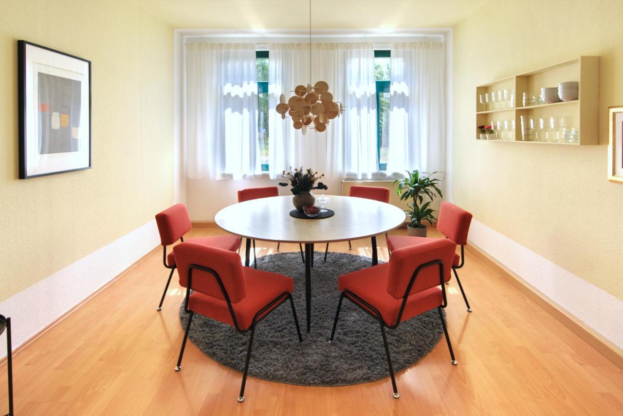 Vonbehling Boutique Apartment Mit 65Zoll Tv Und Designerstuecken Halle  Exteriér fotografie