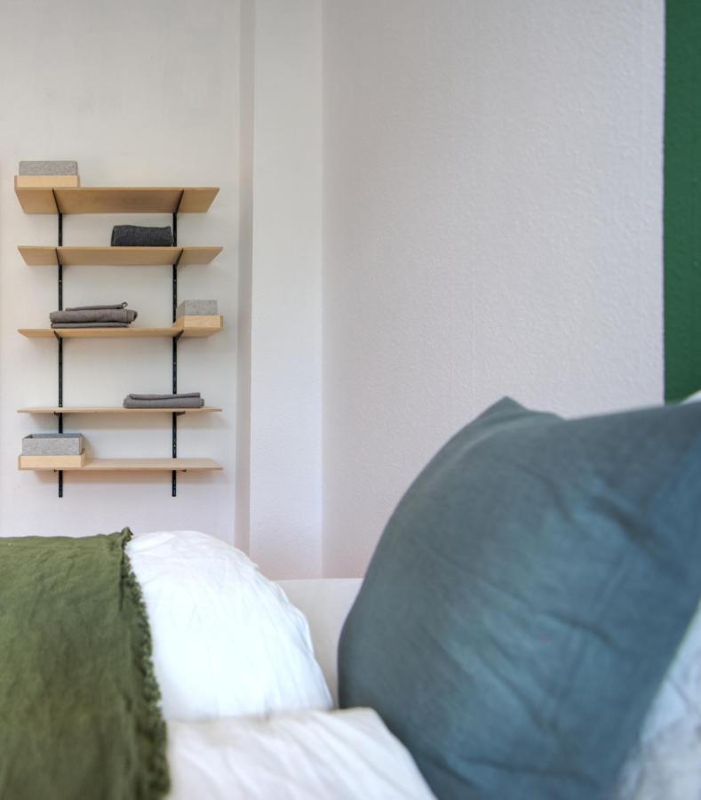 Vonbehling Boutique Apartment Mit 65Zoll Tv Und Designerstuecken Halle  Exteriér fotografie