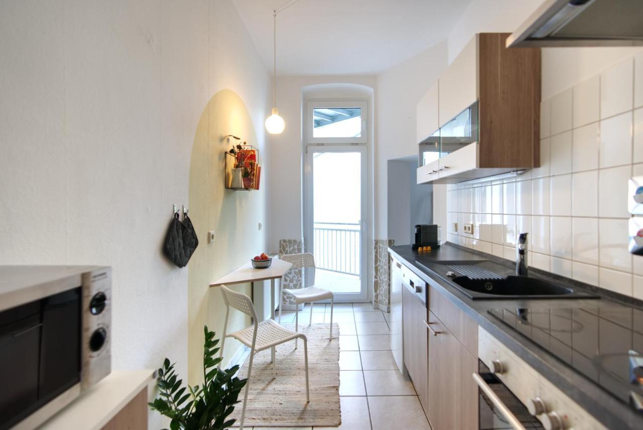 Vonbehling Boutique Apartment Mit 65Zoll Tv Und Designerstuecken Halle  Exteriér fotografie