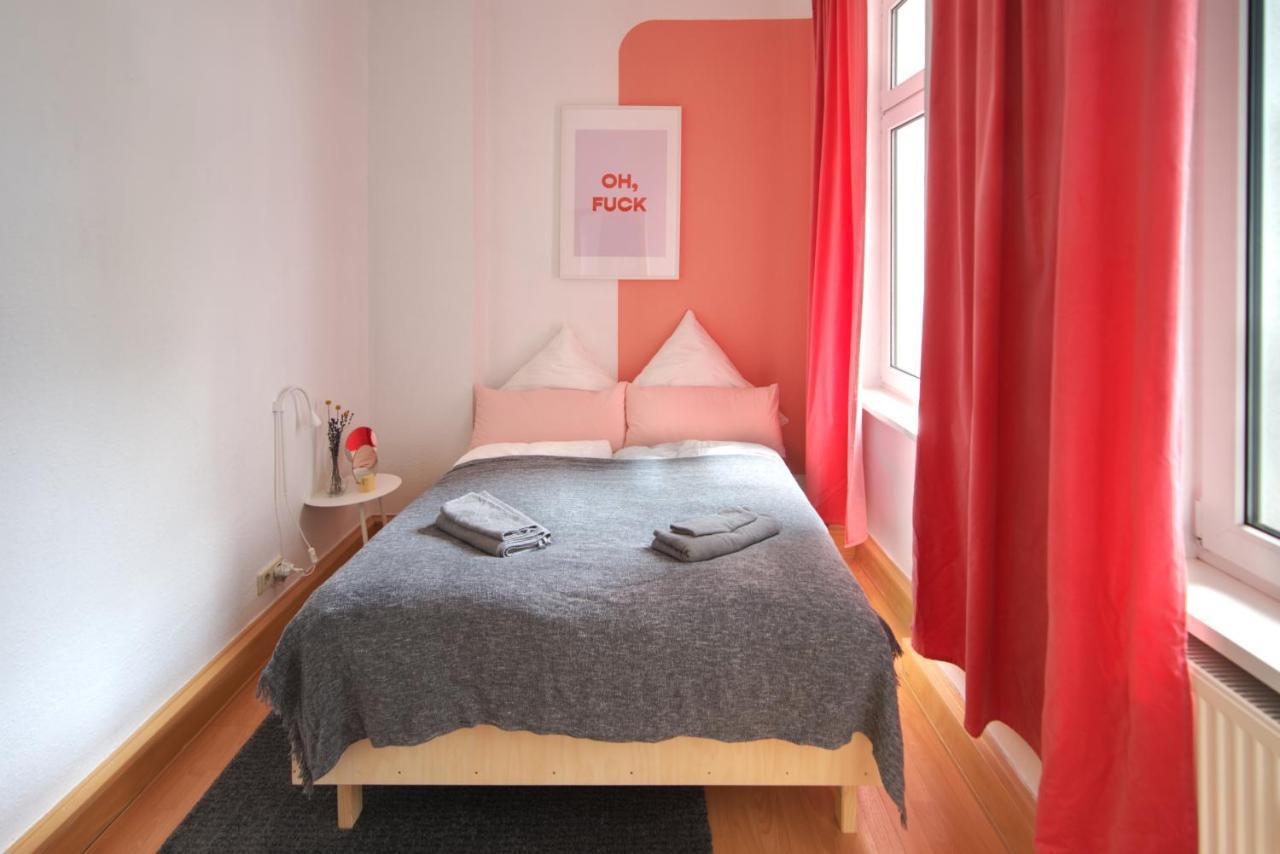 Vonbehling Boutique Apartment Mit 65Zoll Tv Und Designerstuecken Halle  Exteriér fotografie